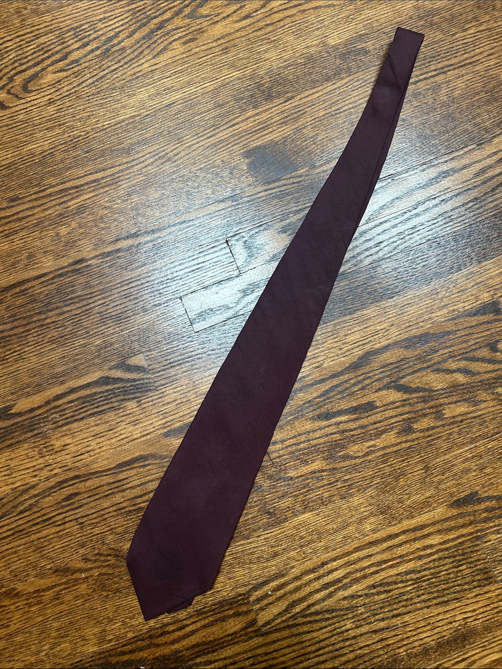 Geoffrey Beene Solid Burgundy Men's Tie